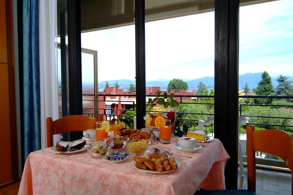 Hotel Residence Holiday Sirmione Exterior photo